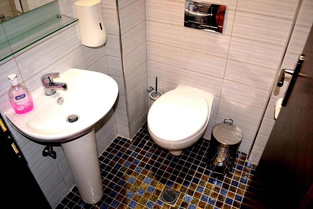 Αmalia Lux Villas Vrasná Oda fotoğraf