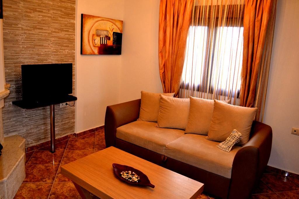 Αmalia Lux Villas Vrasná Dış mekan fotoğraf